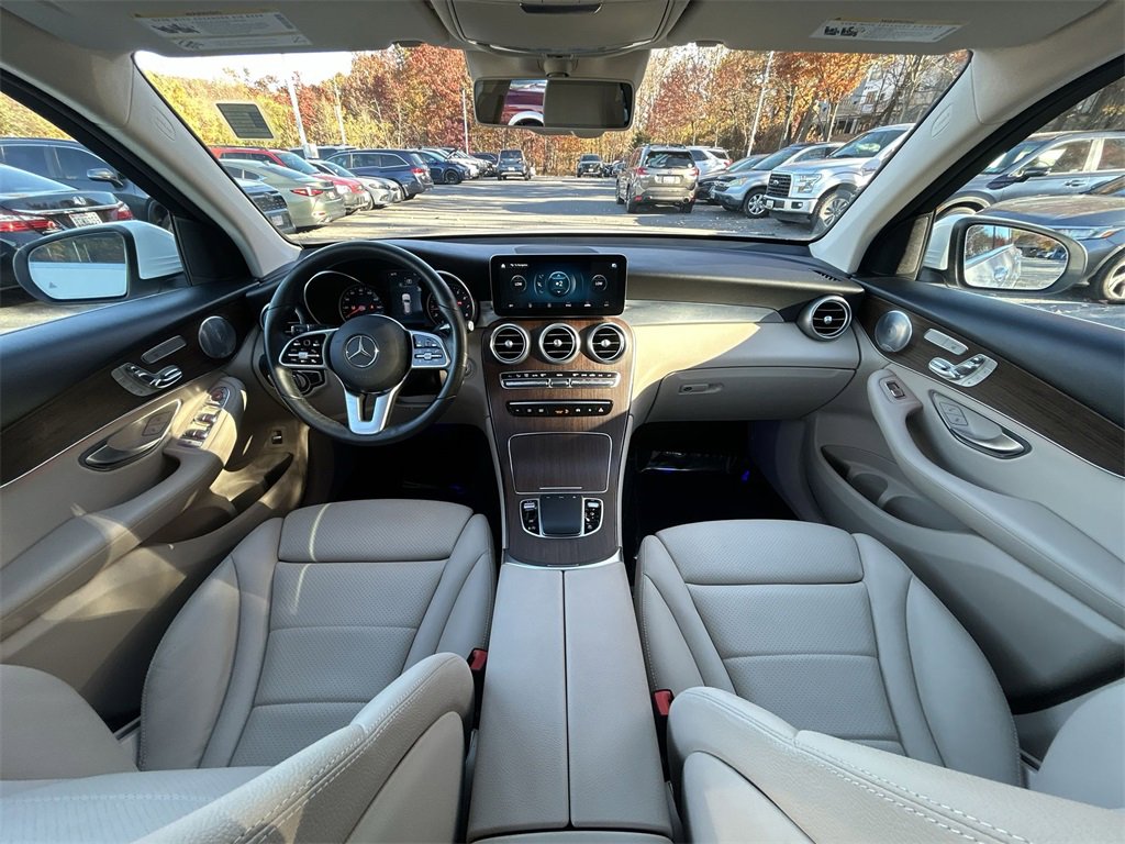 Used 2020 Mercedes-Benz GLC 300 4MATIC w/ Multimedia Package image 23