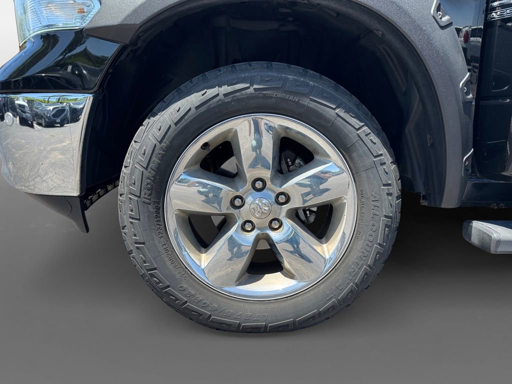 Used 2019 RAM 1500 Big Horn AWD/4WD image 14