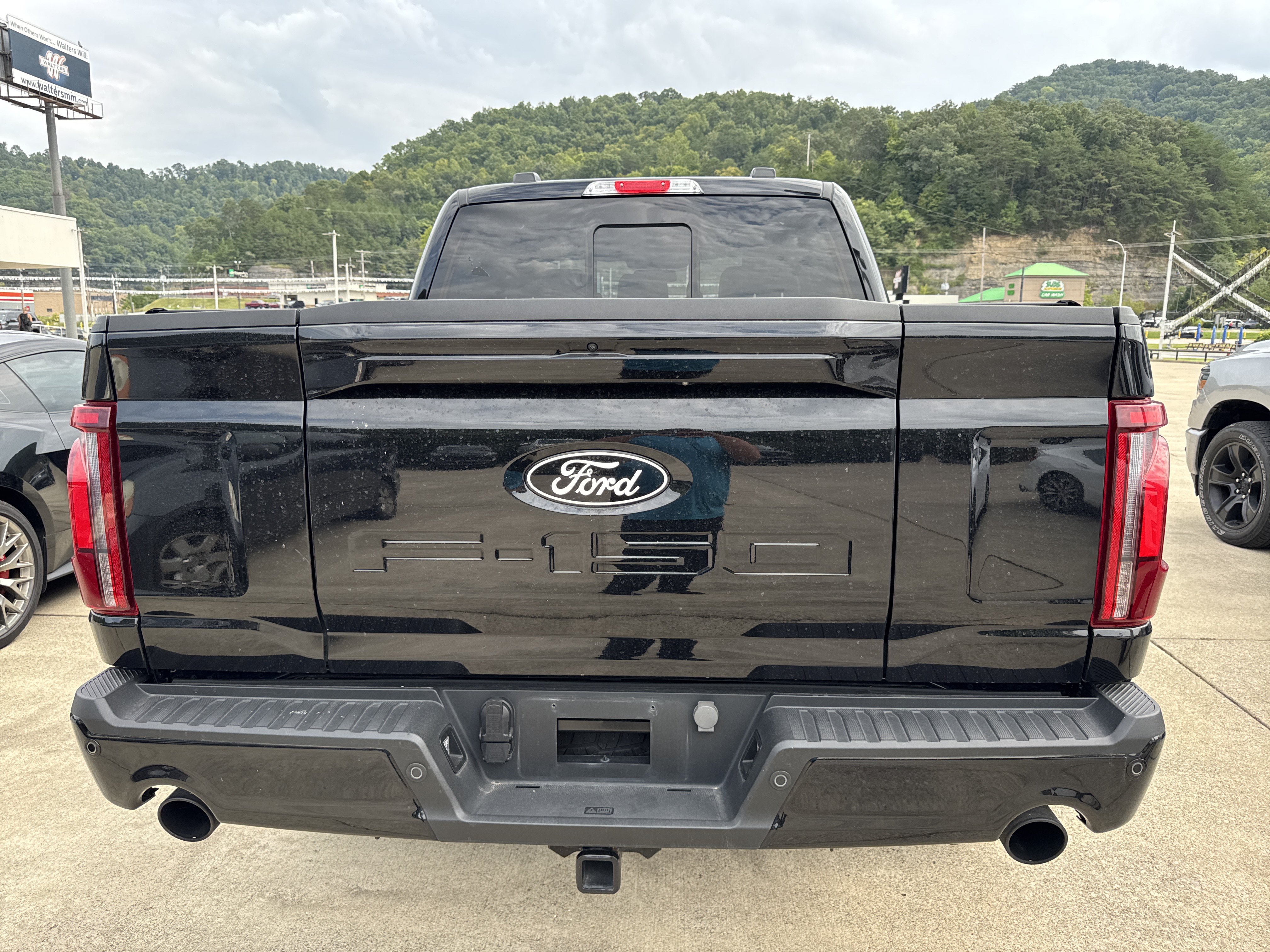 Used 2024 Ford F150 Lariat w/ Equipment Group 502A High AWD/4WD image 5