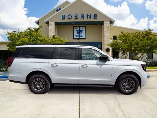Used 2025 Ford Expedition Max Active RWD image 8