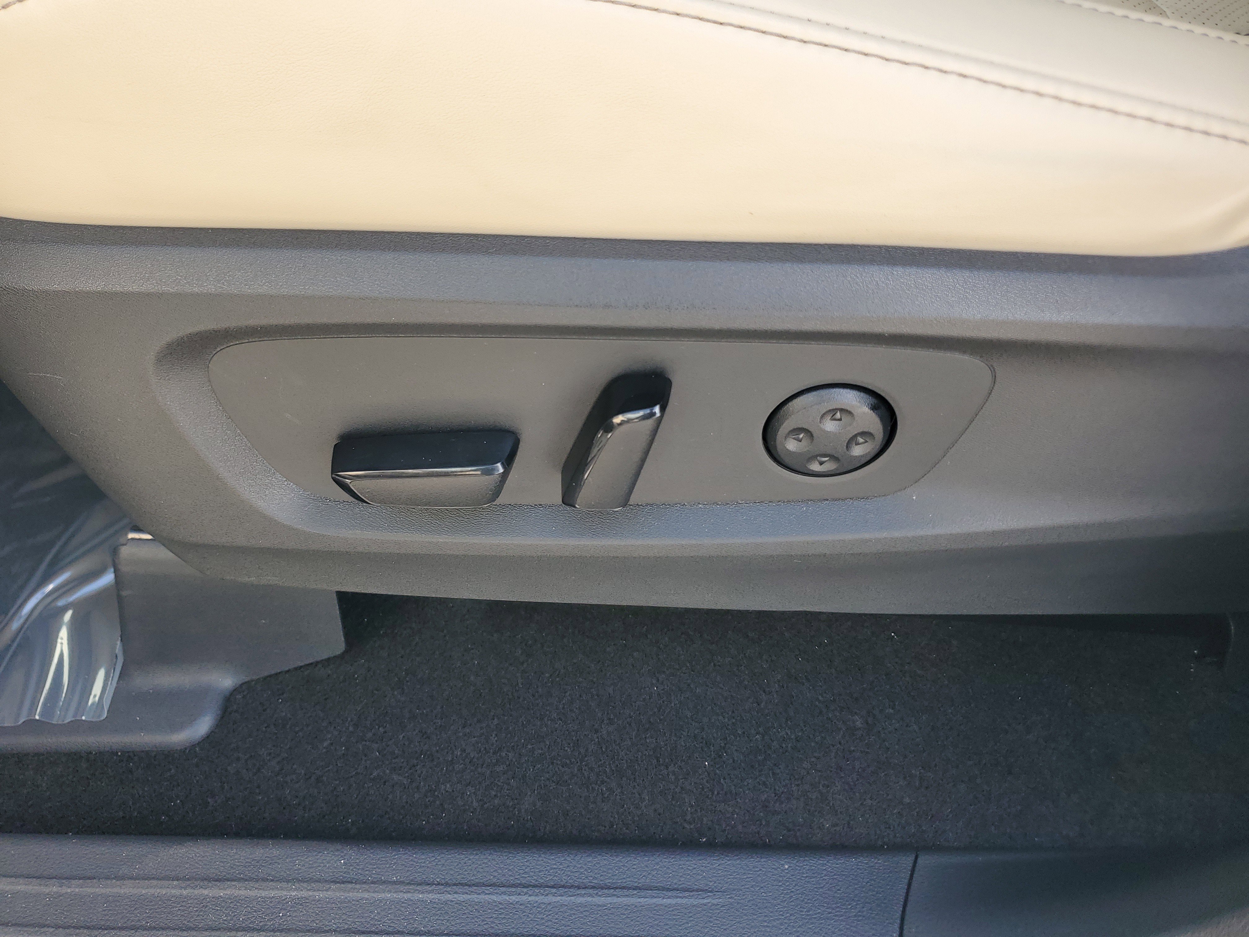 Used 2023 INFINITI QX60 Luxe AWD/4WD image 13