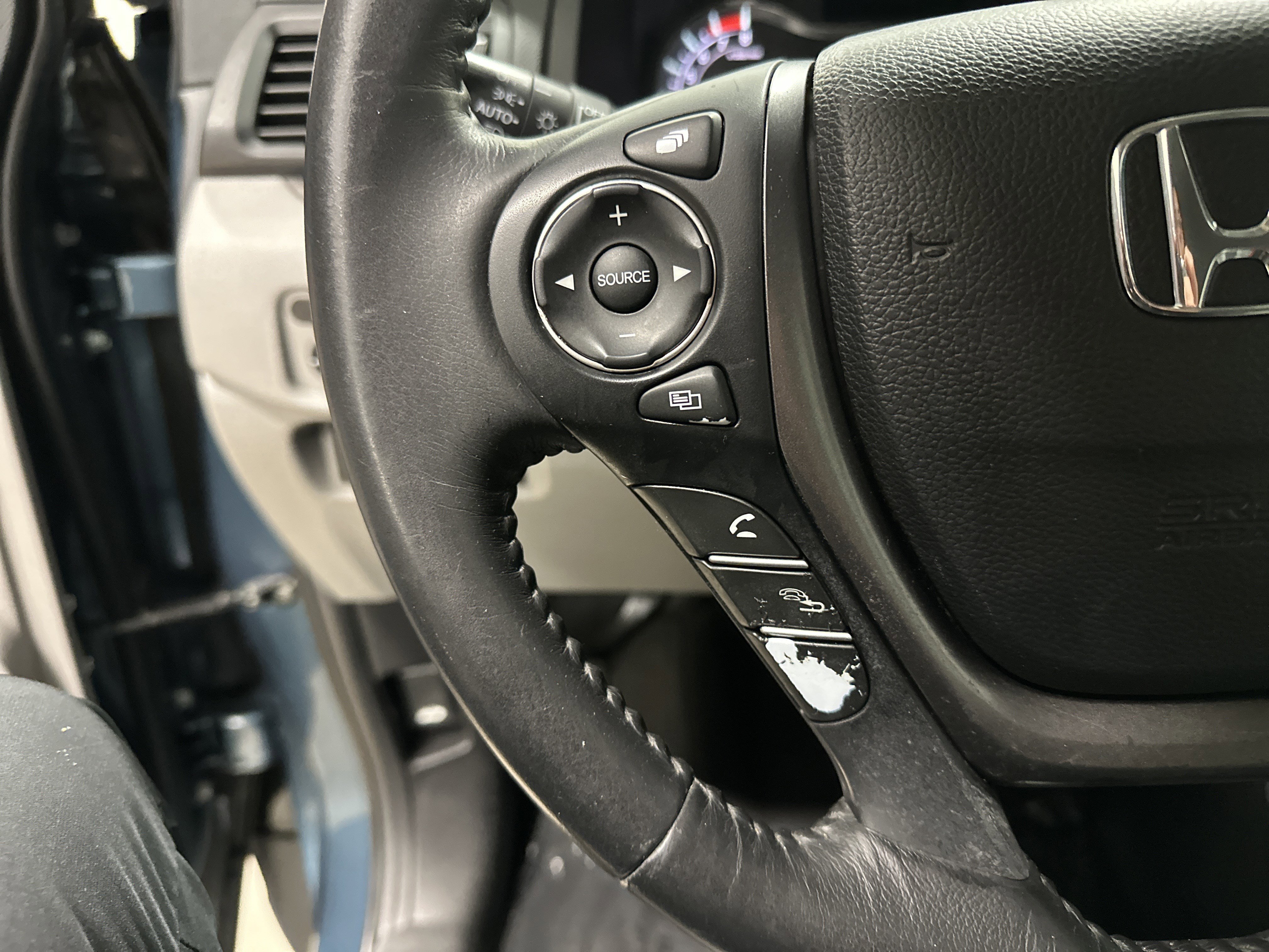 Used 2018 Honda Pilot EX-L image 19