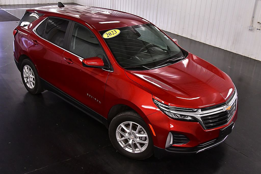 Used 2023 Chevrolet Equinox LT AWD/4WD image 12