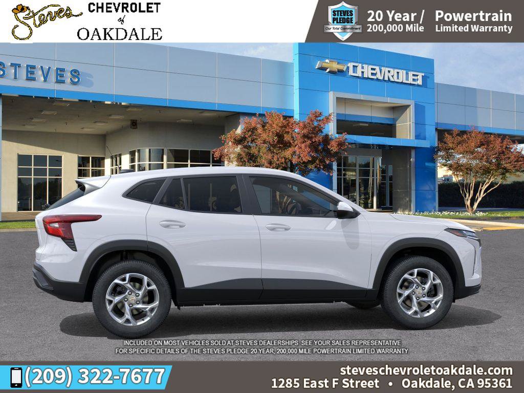 New 2026 Chevrolet Trax LS w/ LS Convenience Package FWD image 5