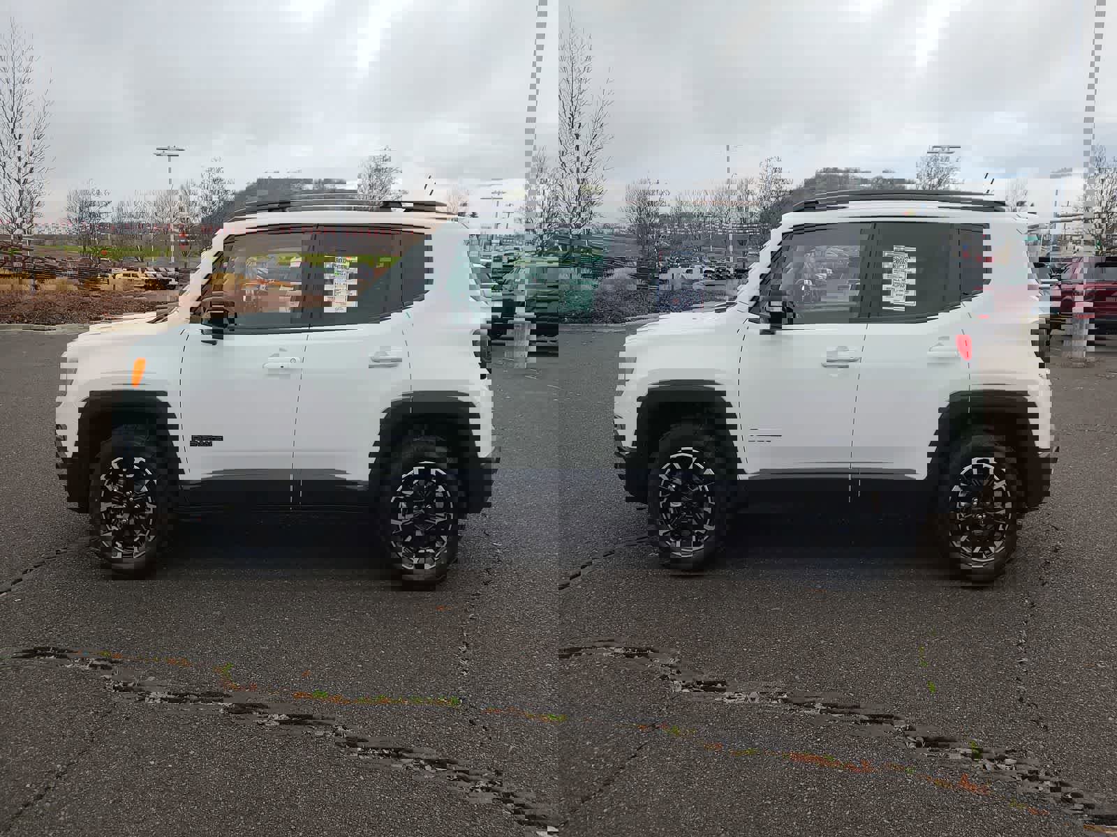 Certified 2023 Jeep Renegade Latitude image 11