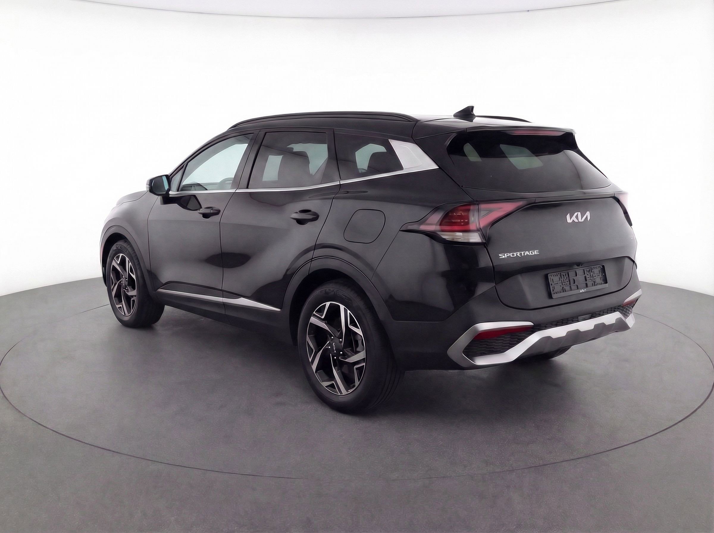 Used 2025 Kia Sportage LX FWD image 6