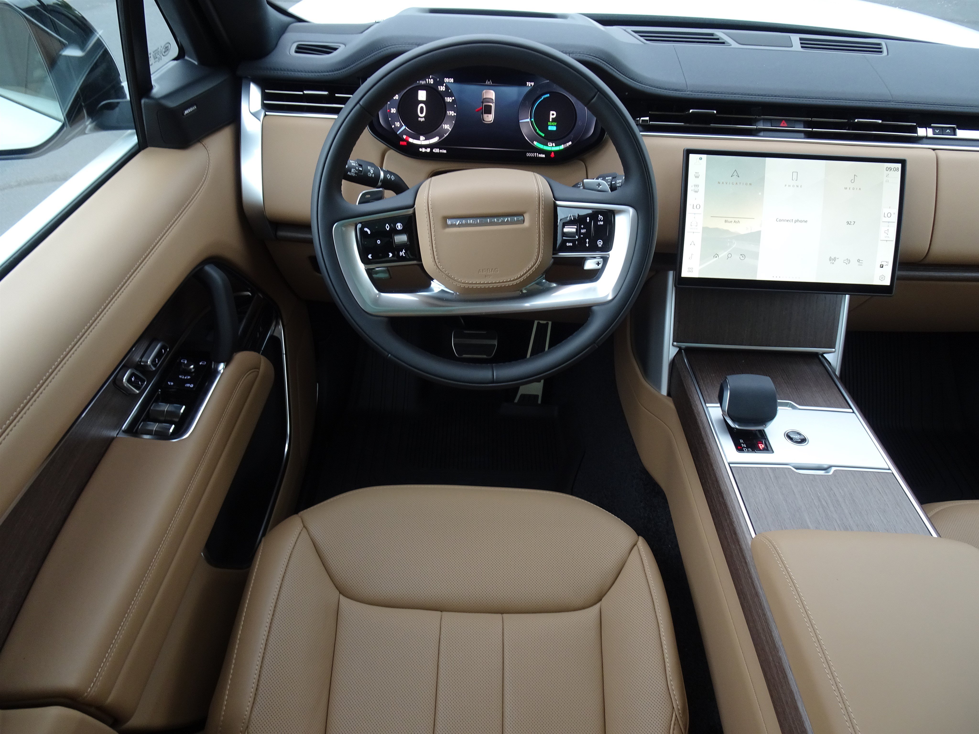 New 2026 Land Rover Range Rover SE AWD/4WD image 19