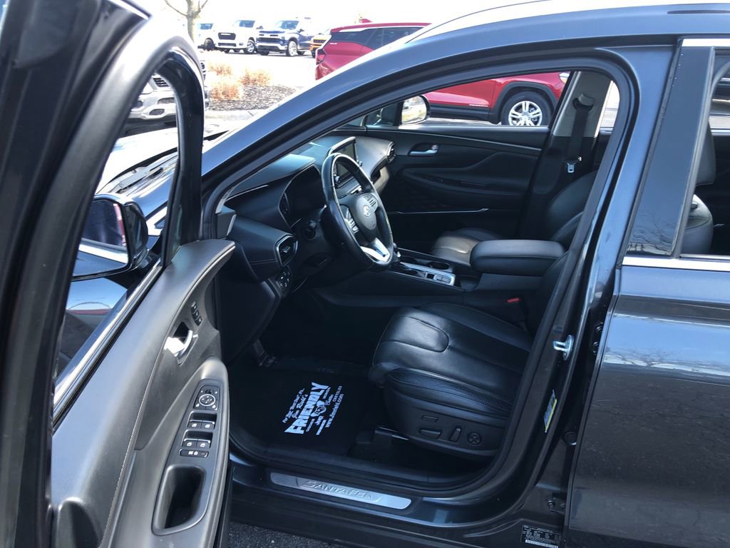 Used 2020 Hyundai Santa Fe Limited image 17