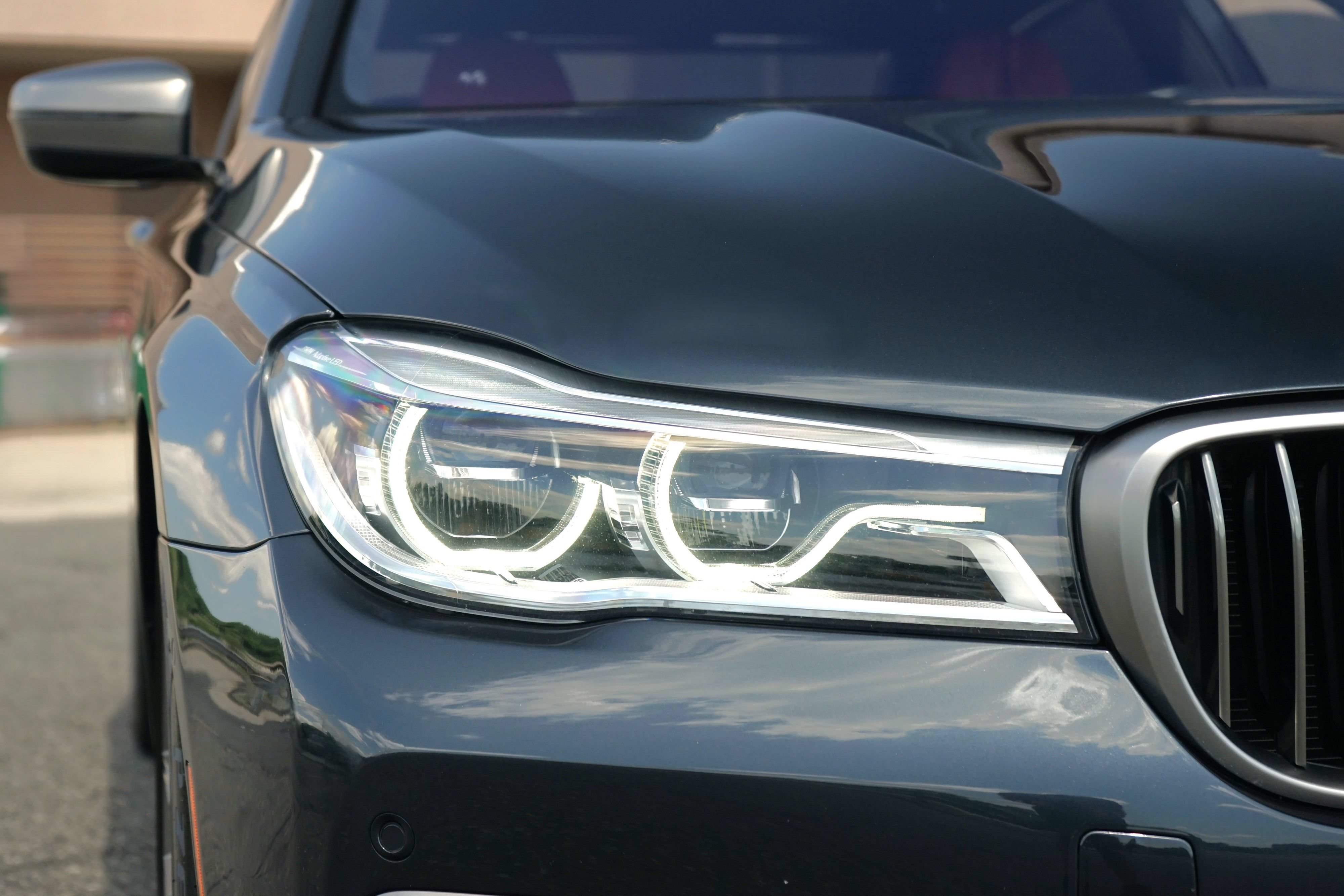 Used 2018 BMW M760i xDrive AWD/4WD image 6