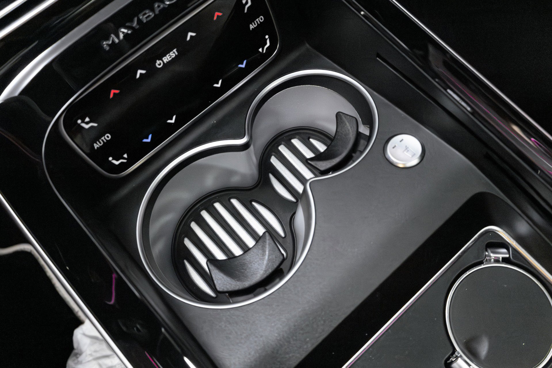 Used 2024 Mercedes-Benz Maybach S 680 4MATIC image 43