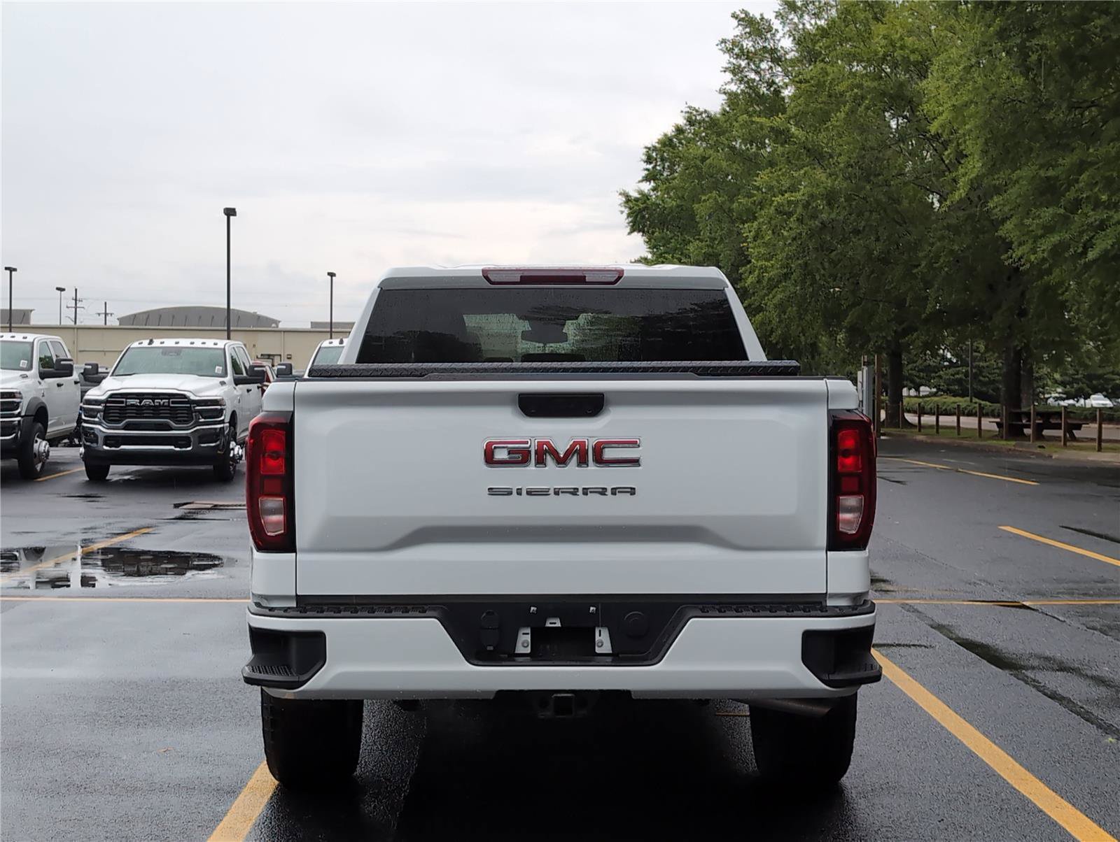 Used 2025 GMC Sierra 1500 Pro w/ Graphite Edition AWD/4WD image 4