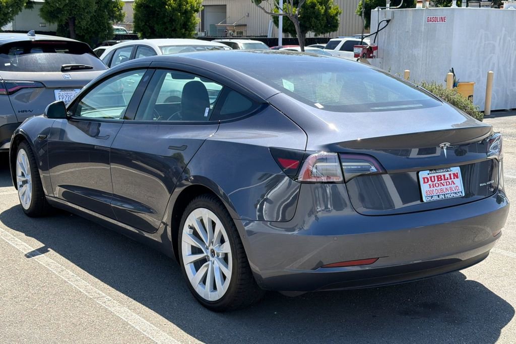 Used 2022 Tesla Model 3 Long Range AWD/4WD image 5