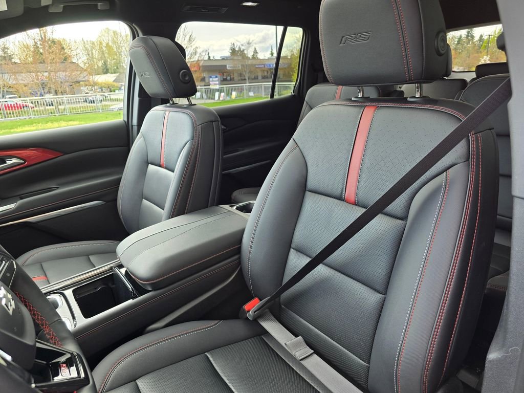 Used 2026 Chevrolet Traverse RS w/ LPO, Floor Liner Package image 23