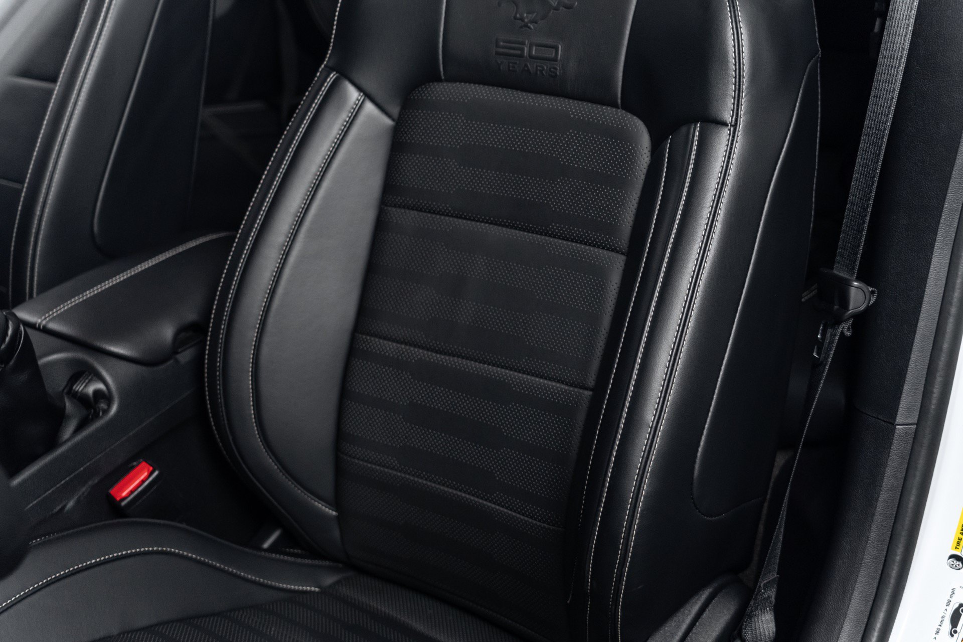 Used 2015 Ford Mustang GT Premium w/ Equipment Group 401A RWD image 39
