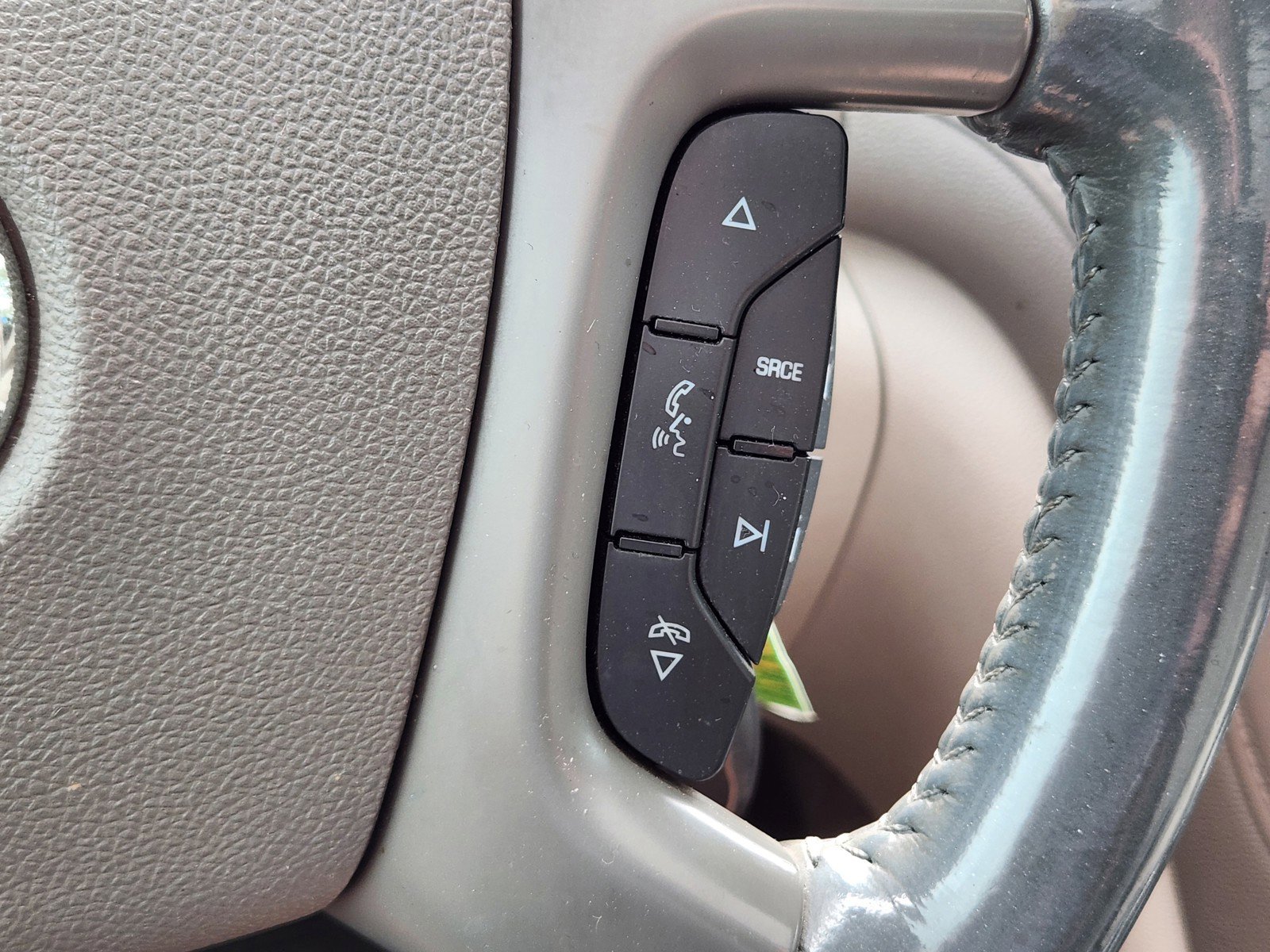 Used 2013 Buick Enclave Premium w/ LPO, Cargo Convenience Pkg image 24