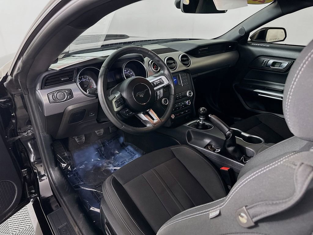 Used 2022 Ford Mustang GT RWD image 13