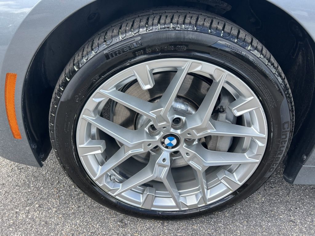Used 2025 BMW 330i xDrive Sedan w/ Convenience Package image 18