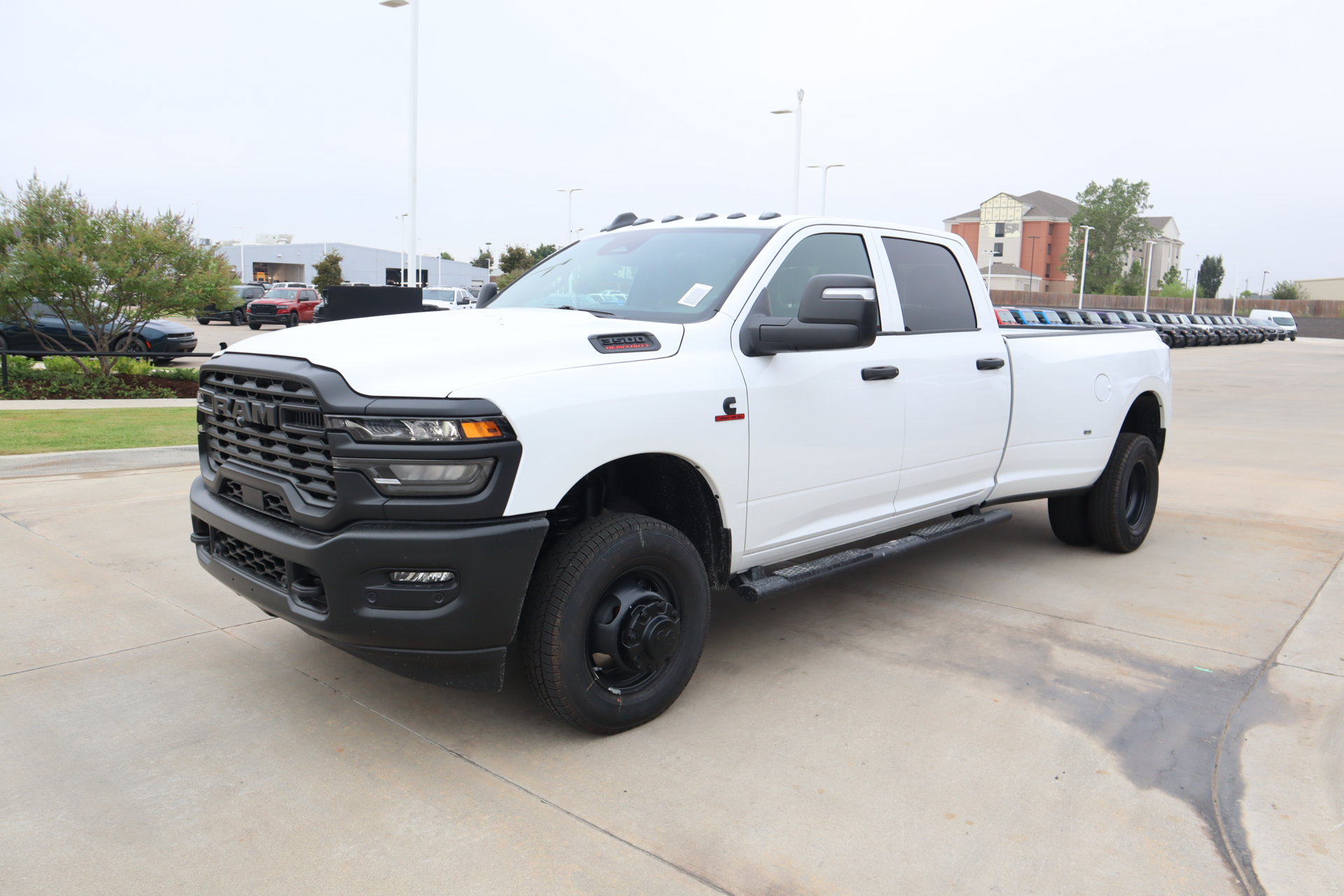 New 2027 RAM 3500 Tradesman AWD/4WD image 10