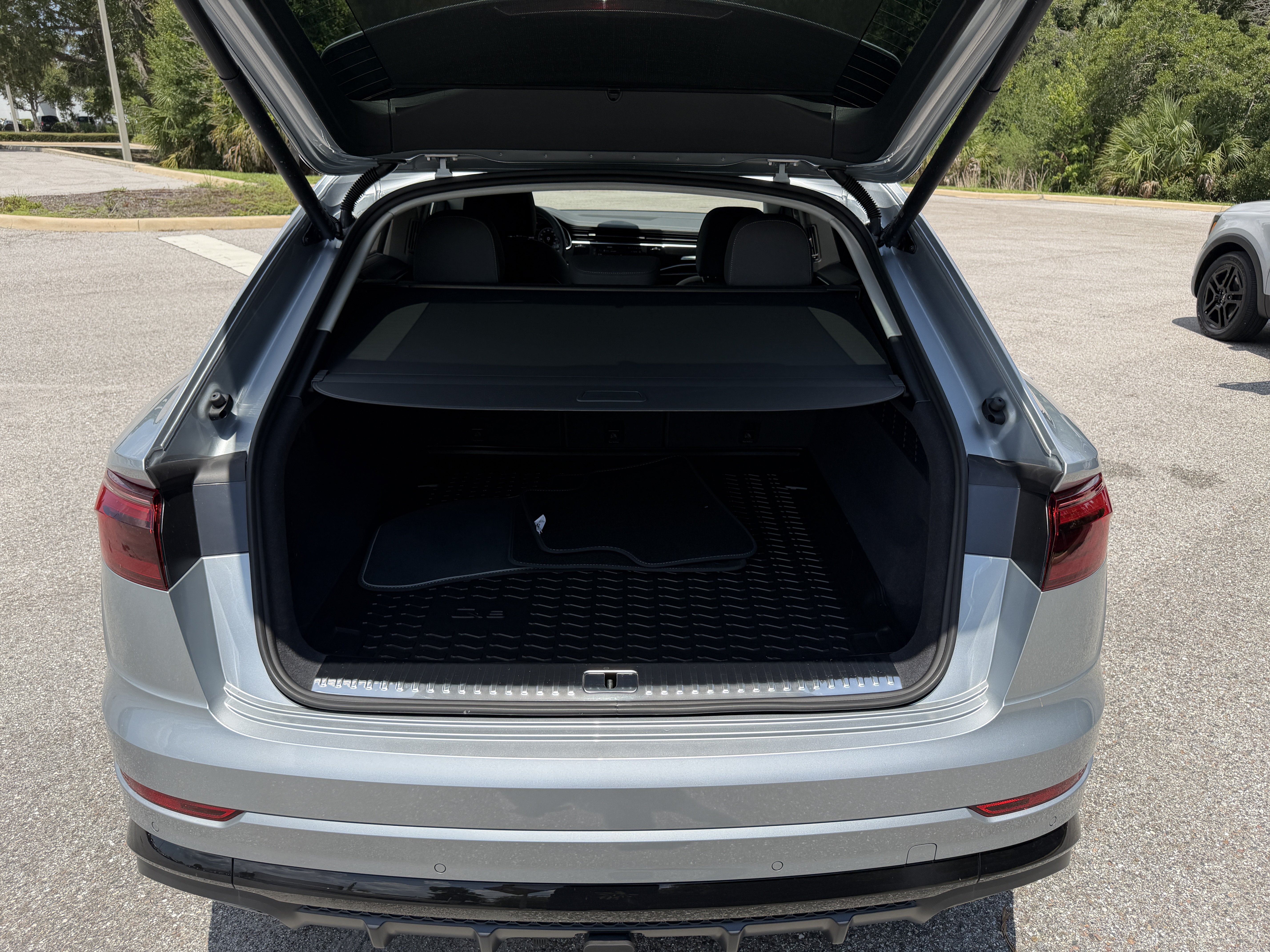 New 2026 Audi Q8 Premium Plus AWD/4WD image 12