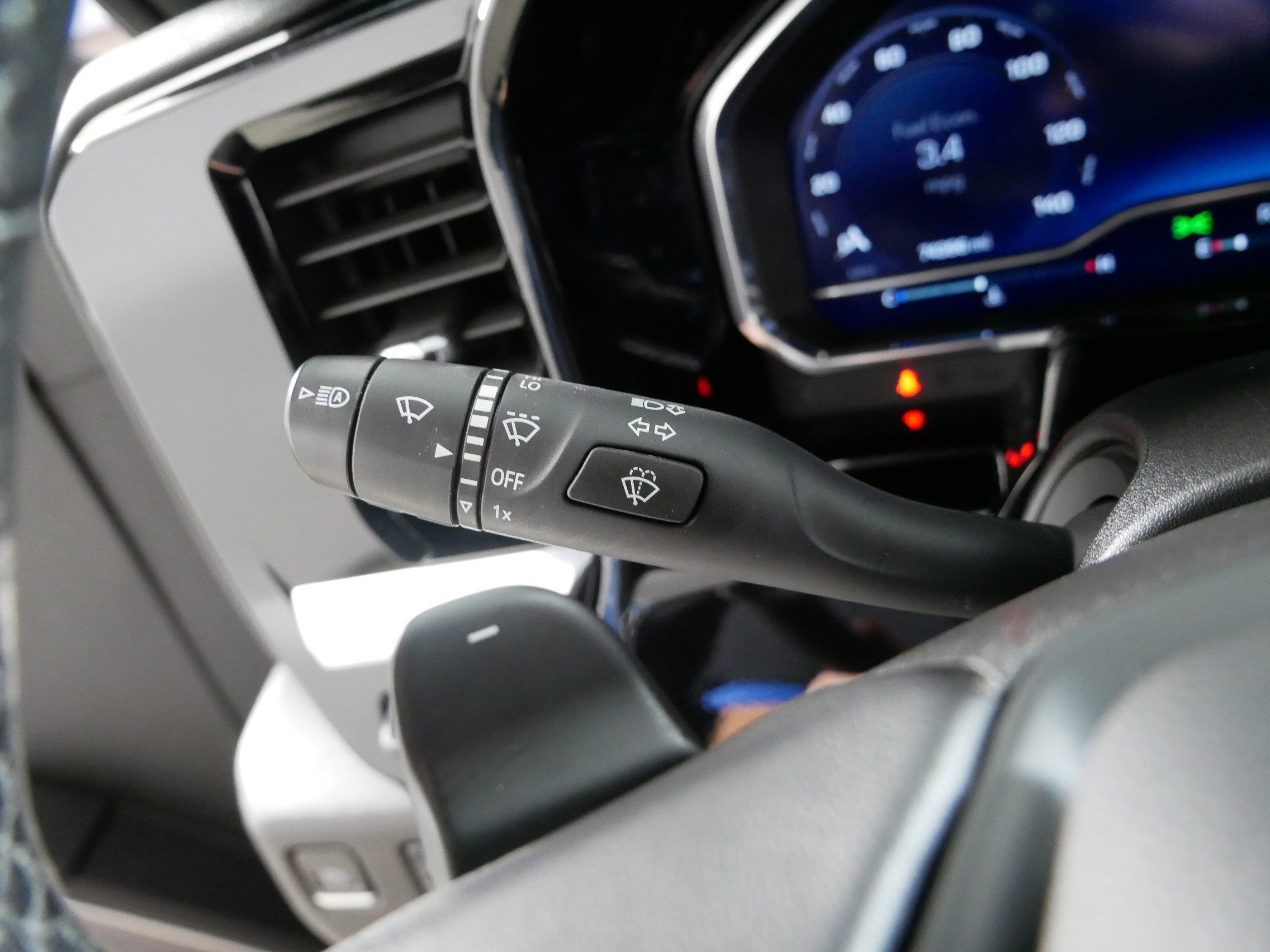 Used 2023 Chevrolet Silverado 1500 High Country w/ Technology Package image 31