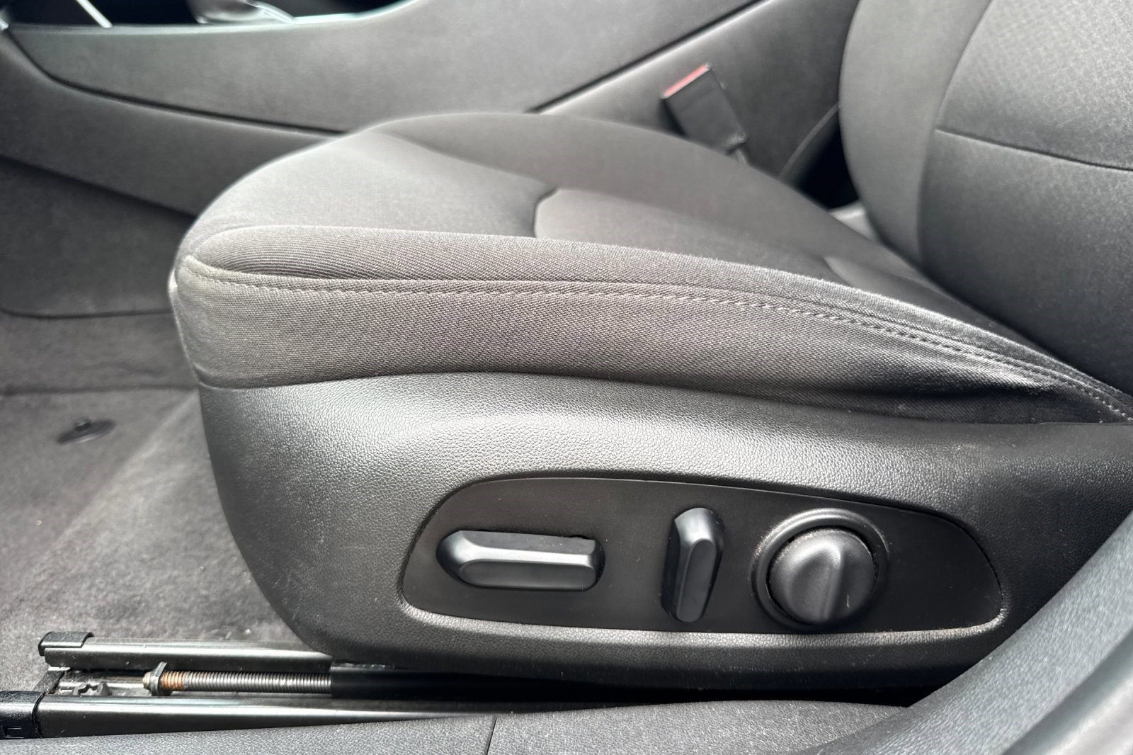 Used 2021 Chevrolet Malibu LT image 14