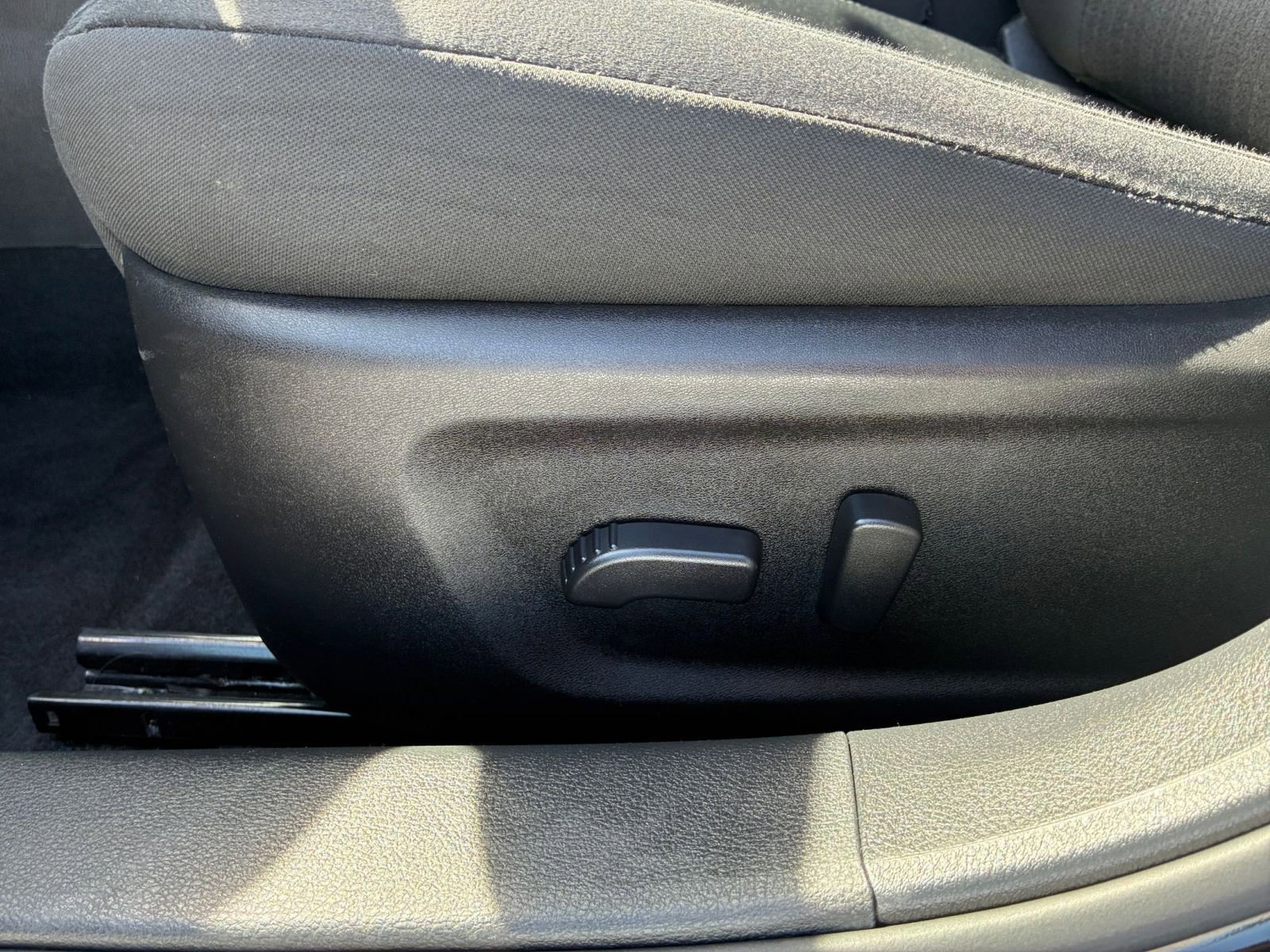 Used 2025 Nissan Altima 2.5 SV image 22