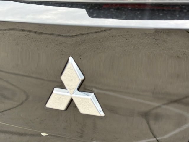 New 2026 Mitsubishi Outlander SE FWD image 12