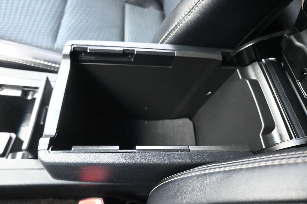 Used 2012 Toyota Camry SE FWD image 20