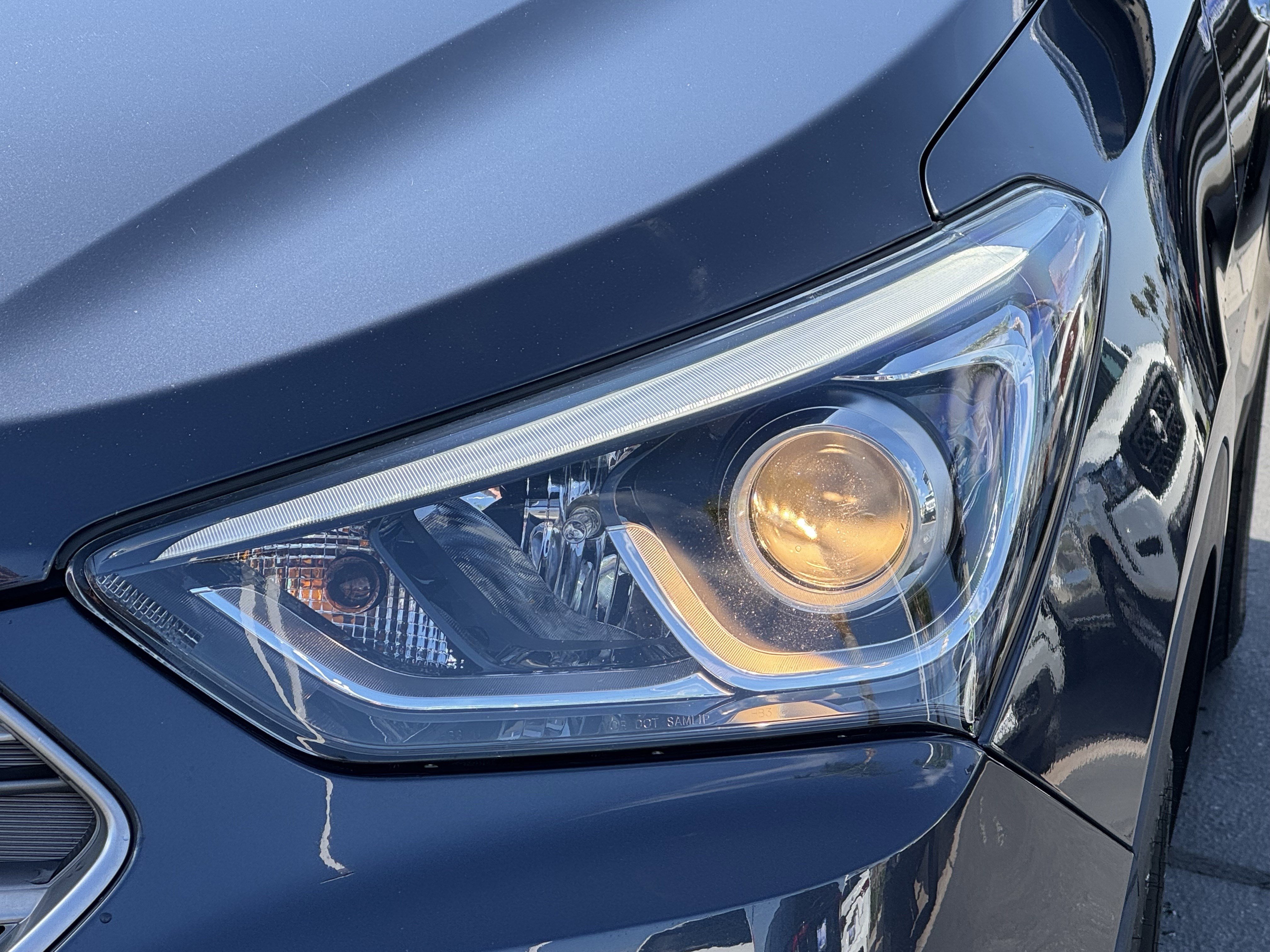 Used 2017 Hyundai Santa Fe Sport image 6