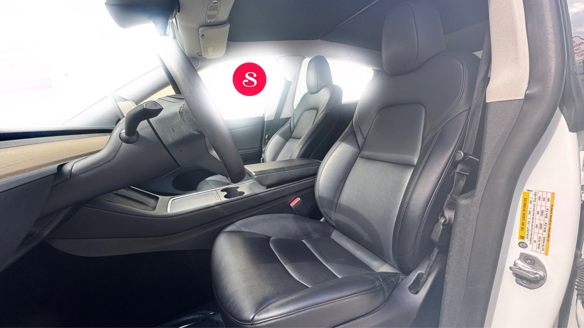 Used 2023 Tesla Model Y Performance AWD/4WD image 16