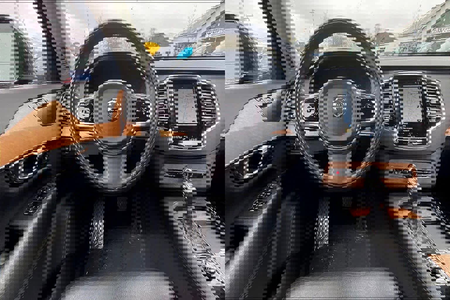 Used 2022 Volvo XC90 T6 Momentum w/ Advanced Package AWD/4WD image 5