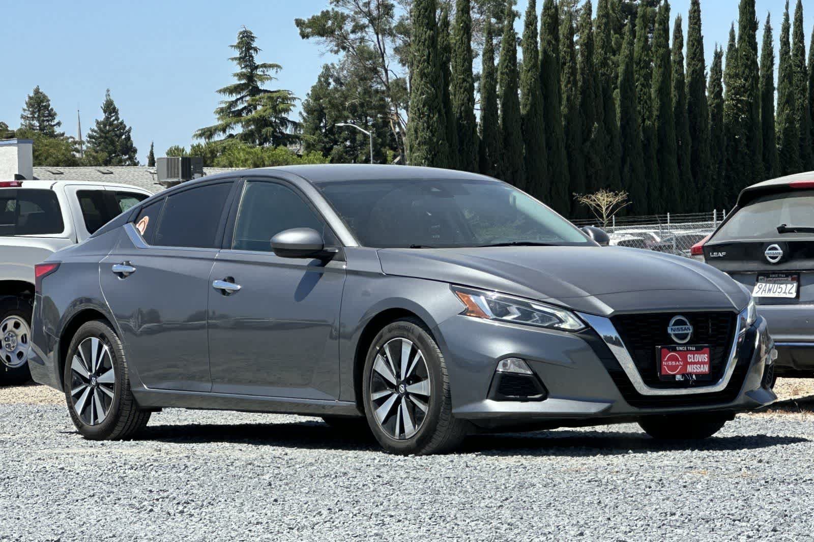 Used 2022 Nissan Altima 2.5 SV FWD image 10
