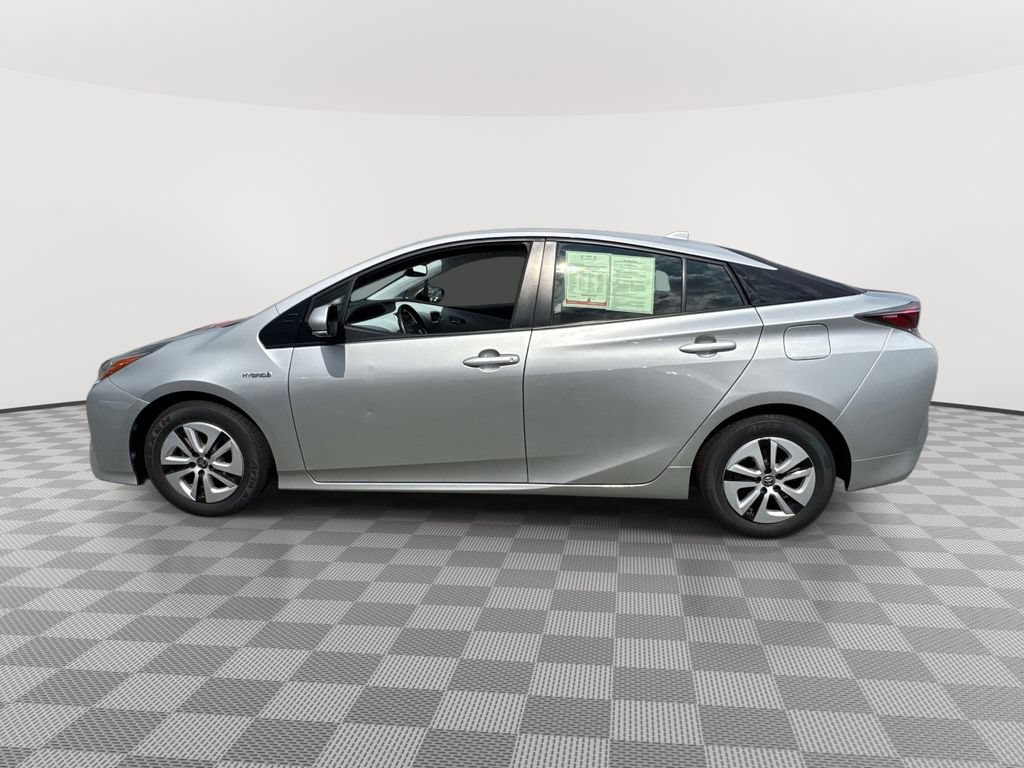 Used 2017 Toyota Prius Four FWD image 8