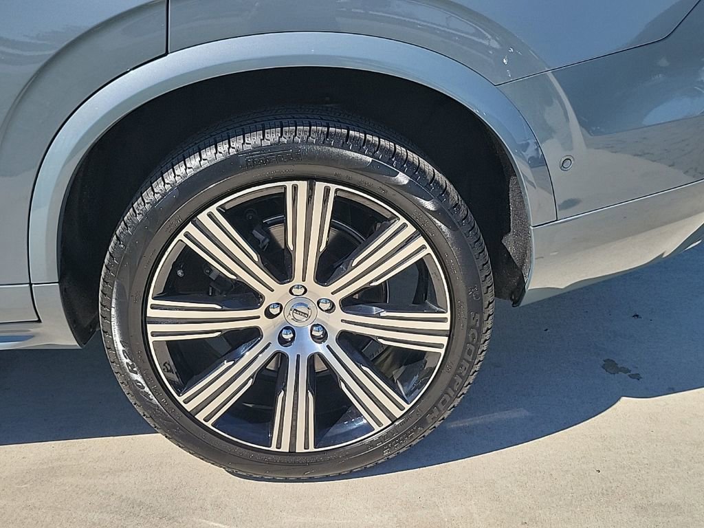 Used 2023 Volvo XC90 T8 Plus AWD/4WD image 4