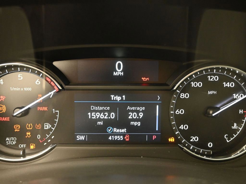 Certified 2021 Cadillac XT4 Luxury w/ Driver Awareness Package image 10