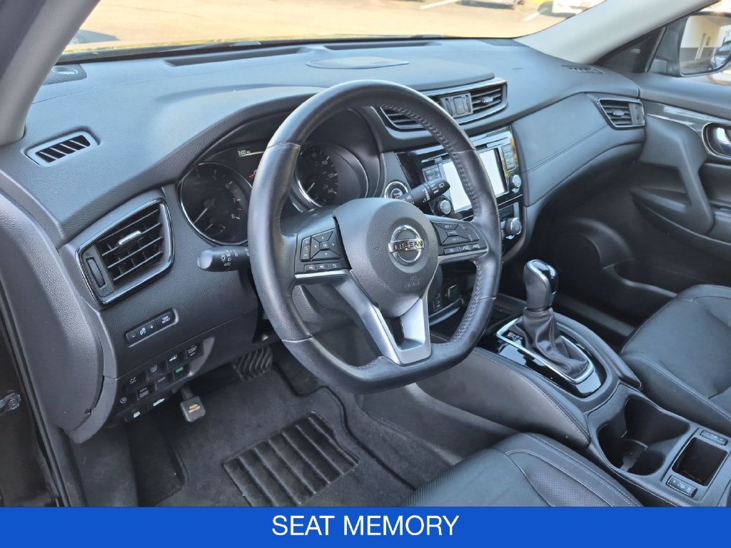Used 2017 Nissan Rogue SL w/ SL Premium Package AWD/4WD image 13