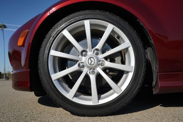 Used 2006 MAZDA MX-5 Miata Sport w/ Appearance Pkg RWD image 48