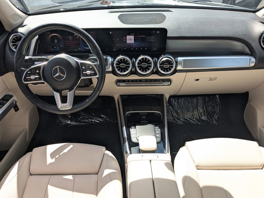 Certified 2023 Mercedes-Benz EQB 250+ w/ Exclusive Package image 2