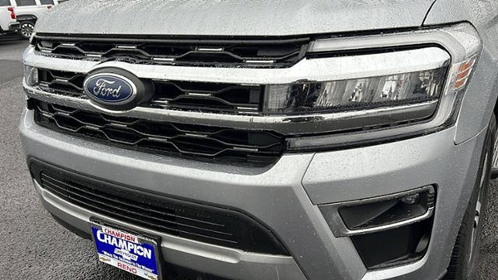 Used 2024 Ford Expedition Limited image 8