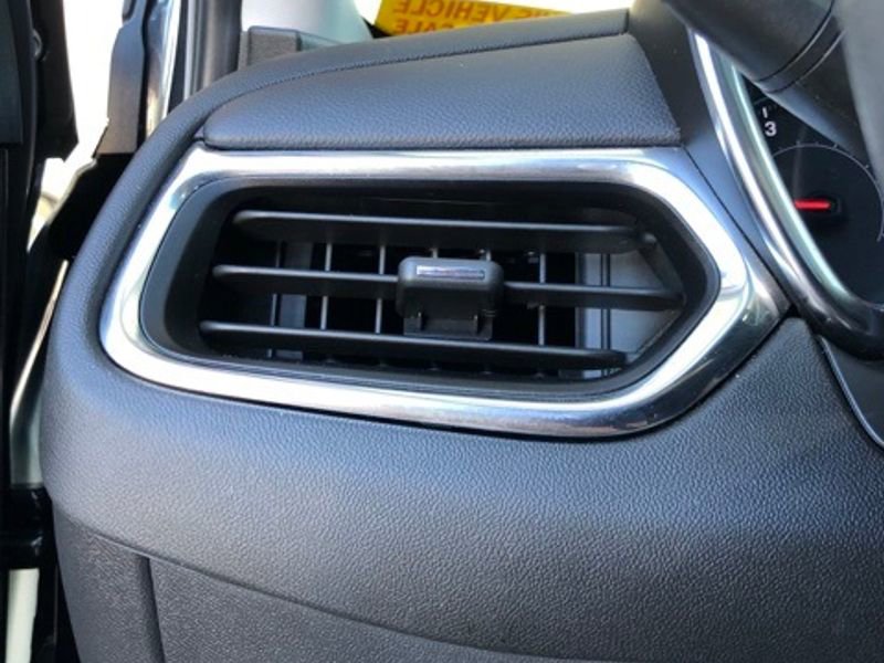 Used 2023 Chevrolet Equinox LT image 8