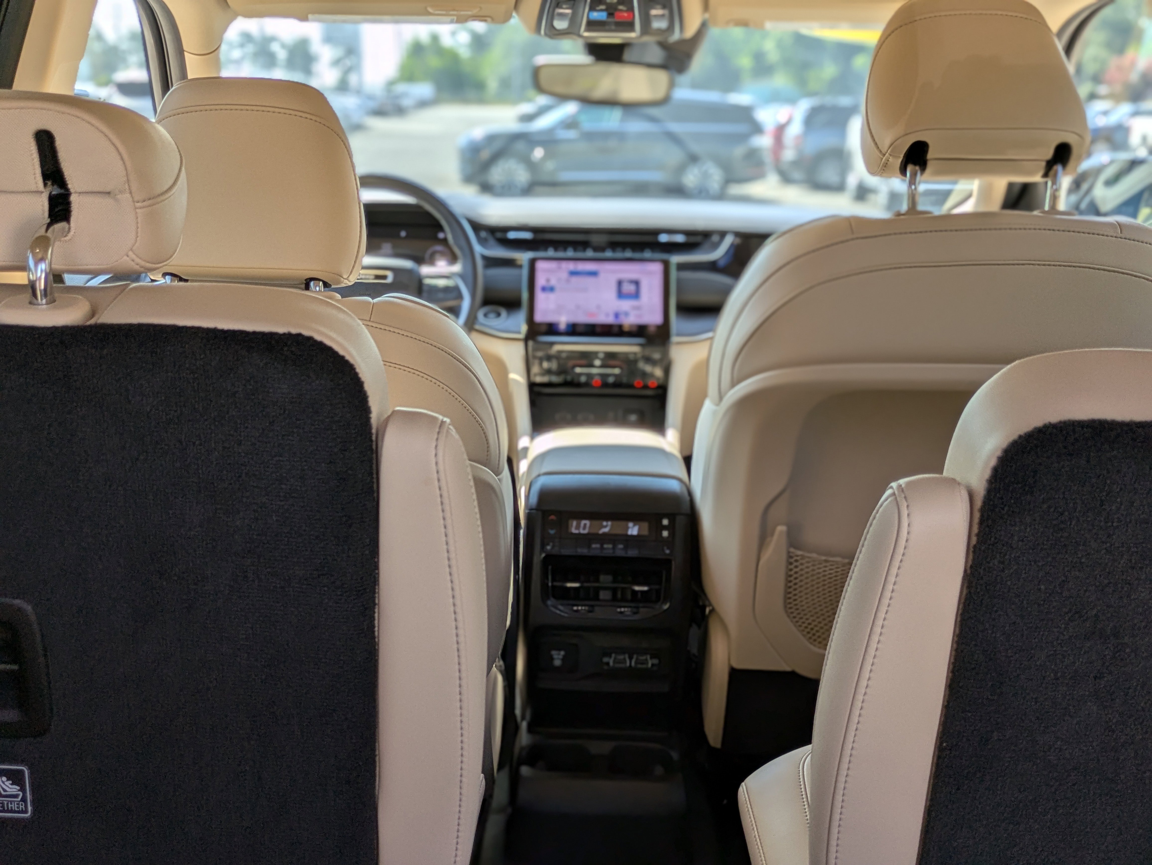 Used 2022 Jeep Grand Cherokee L Limited image 15