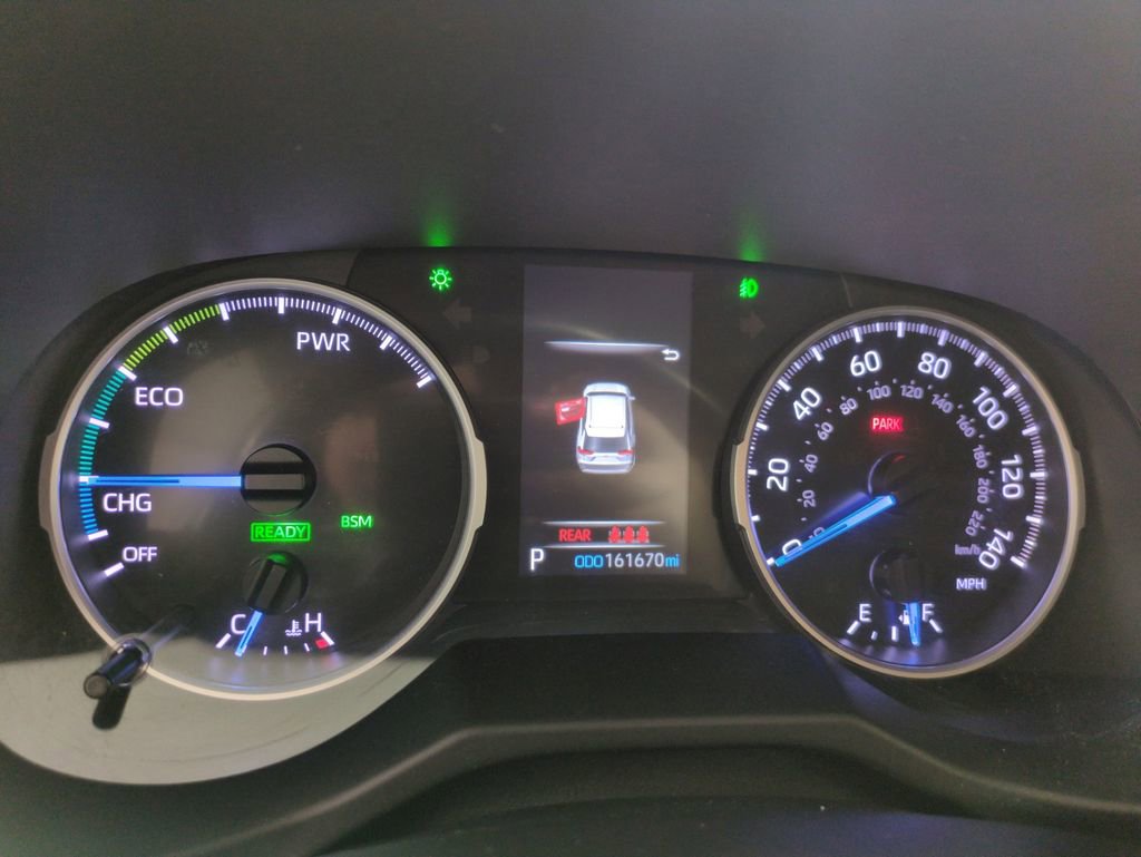 Used 2019 Toyota RAV4 XLE image 18