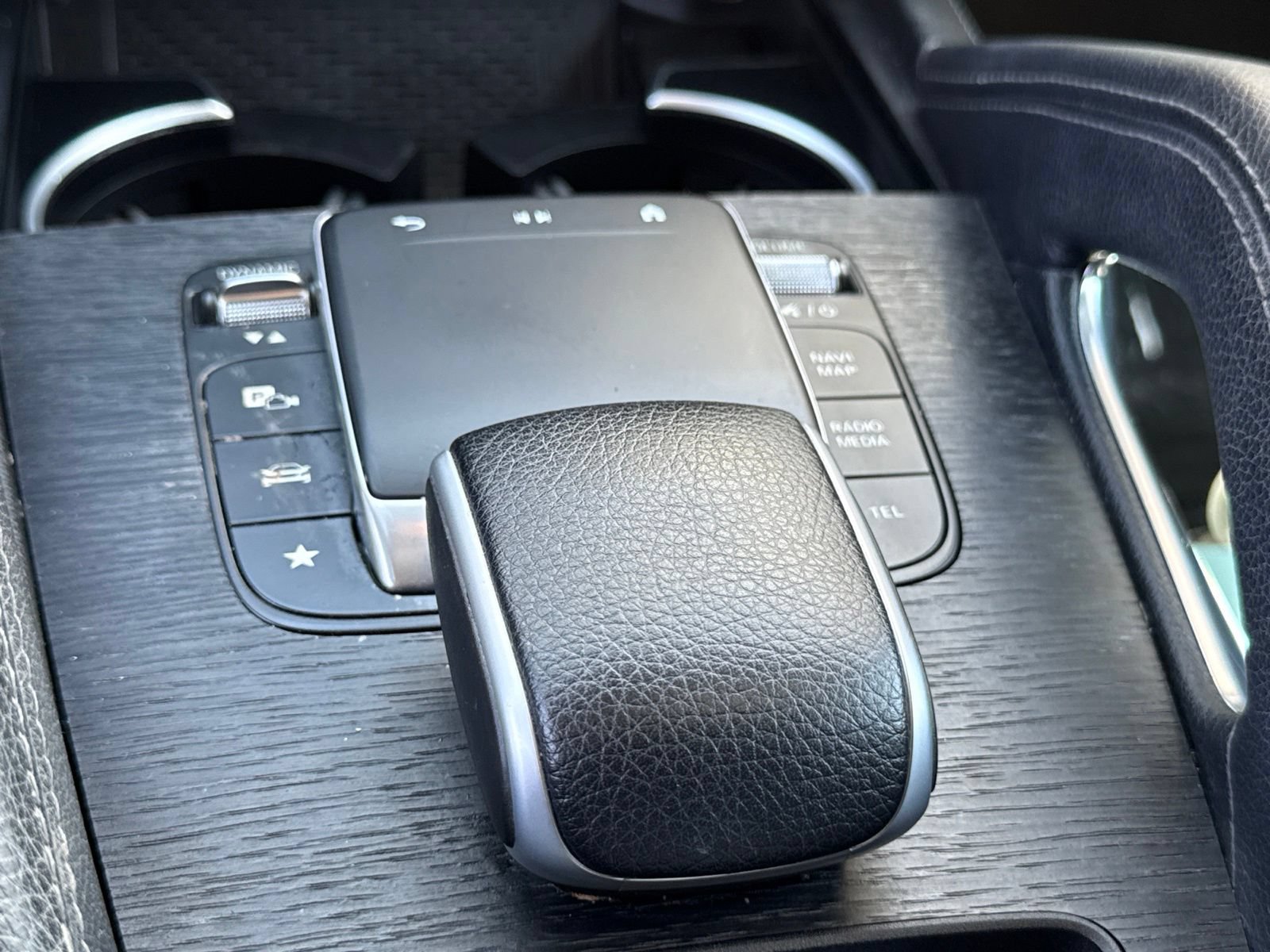 Used 2024 Mercedes-Benz GLE 350 4MATIC image 34