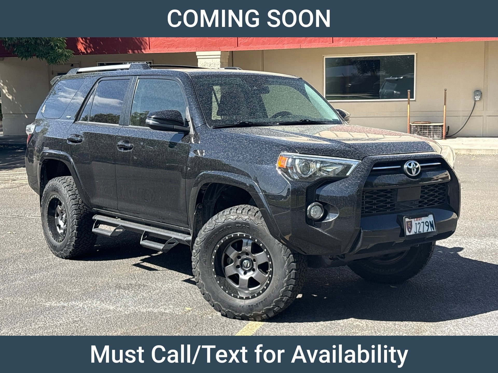 Used 2020 Toyota 4Runner SR5 Premium w/ Moonroof Package AWD/4WD image 1