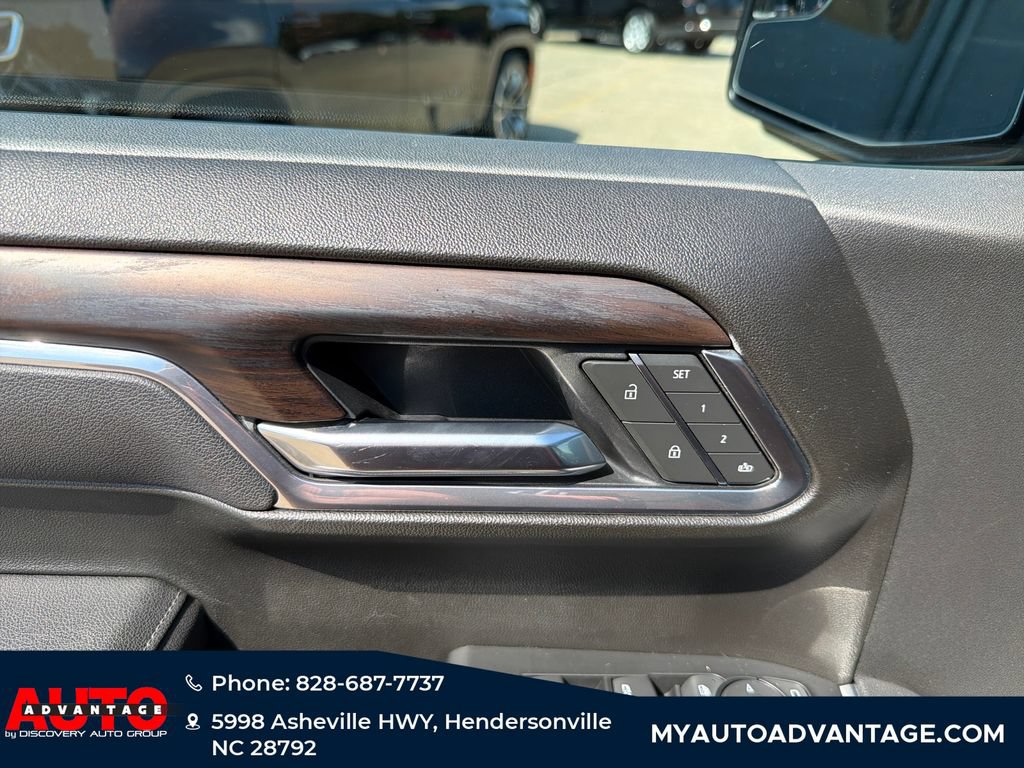 Used 2025 GMC Sierra 1500 SLT AWD/4WD image 9