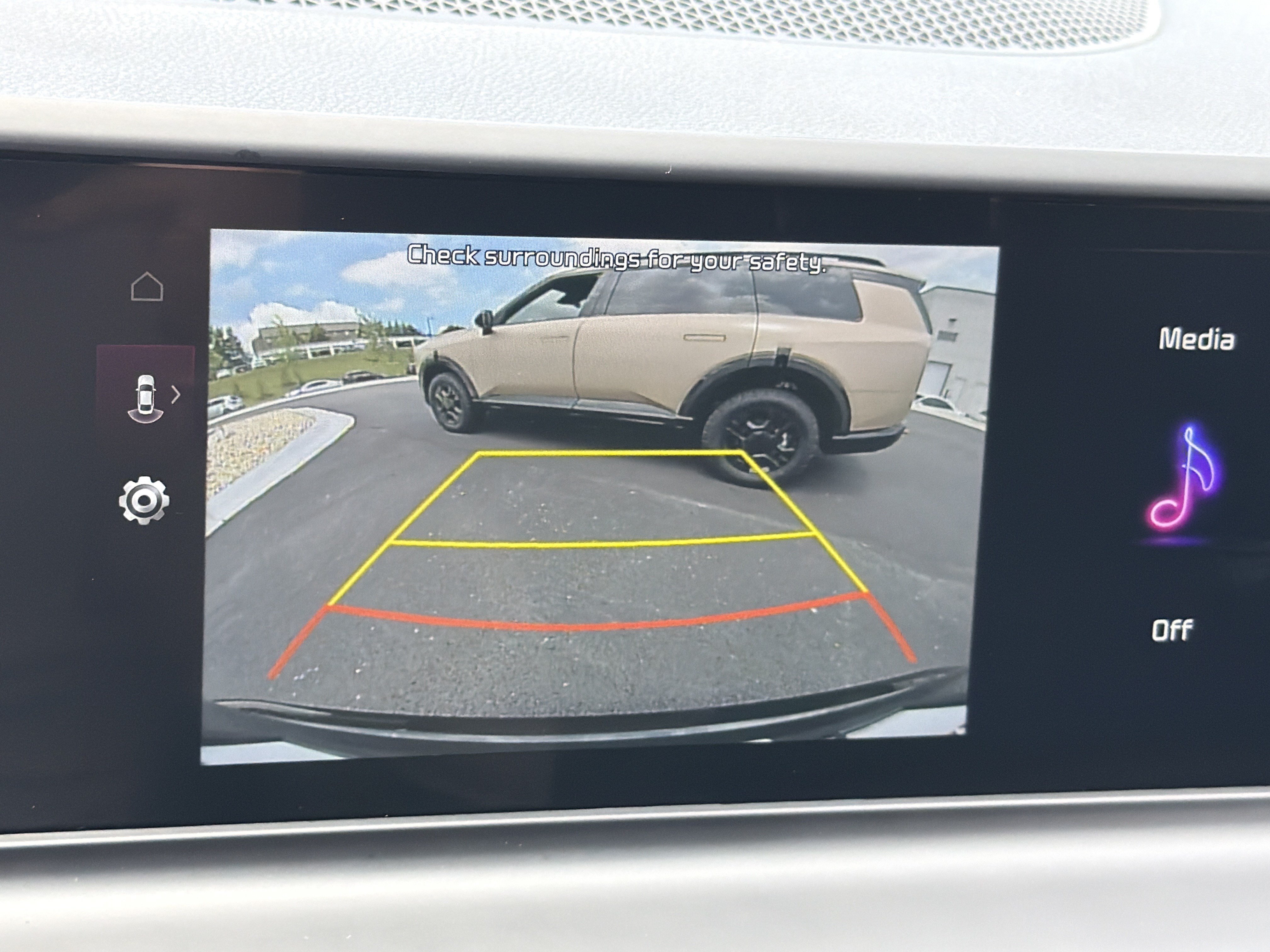 Certified 2025 Kia Seltos S FWD image 32