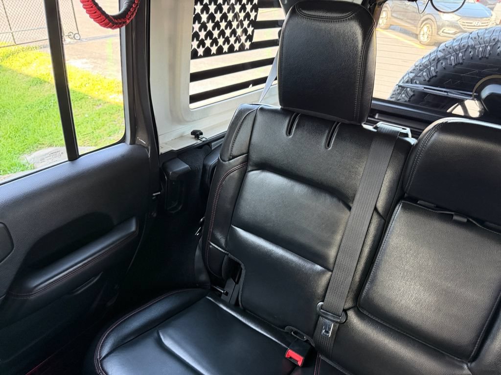 Used 2019 Jeep Wrangler Unlimited Rubicon AWD/4WD image 41