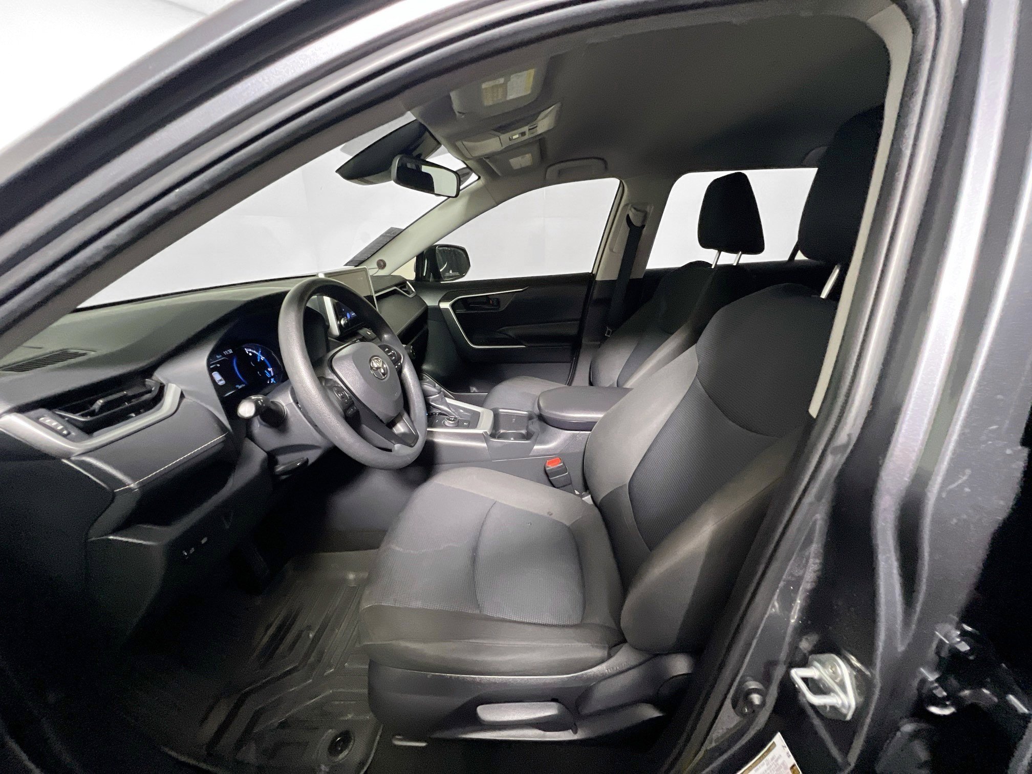 Used 2024 Toyota RAV4 LE image 14