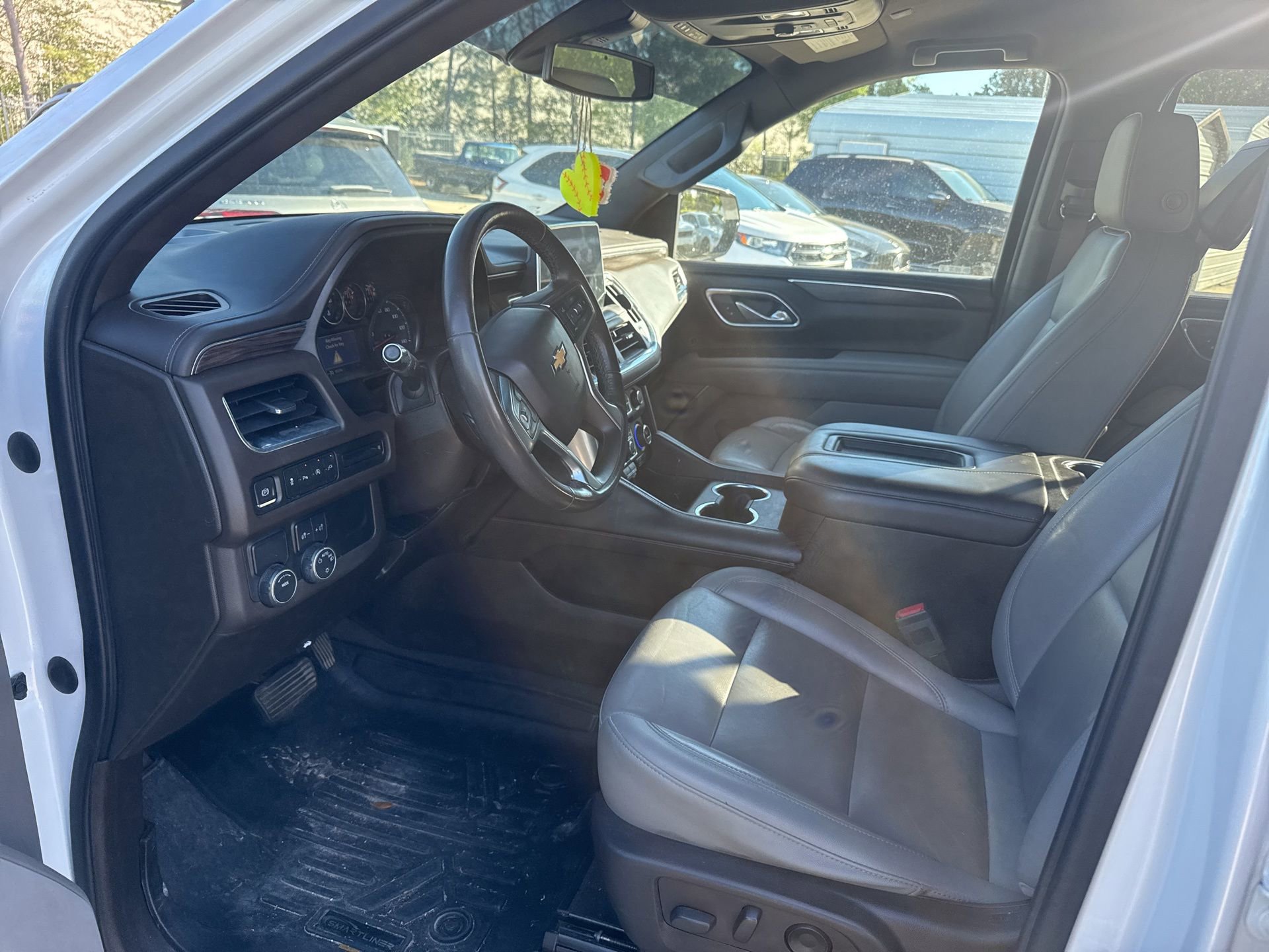 Used 2021 Chevrolet Suburban LT w/ Rear Media and Nav Package image 9