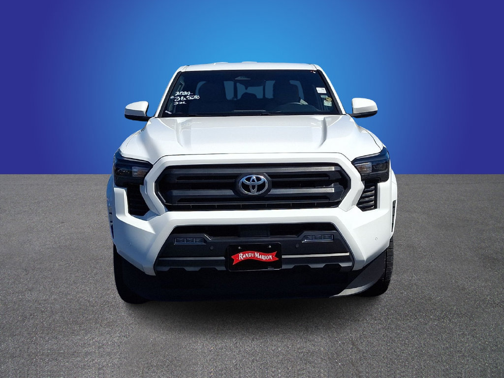 Used 2024 Toyota Tacoma SR5 AWD/4WD image 2